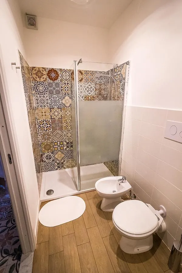 *** Nocleg ze śniadaniem Liberty Suites Palermo Włochy