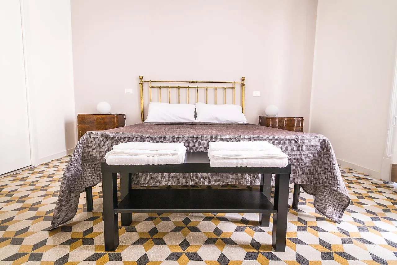 Oda ve Kahvaltı Liberty Suites Palermo