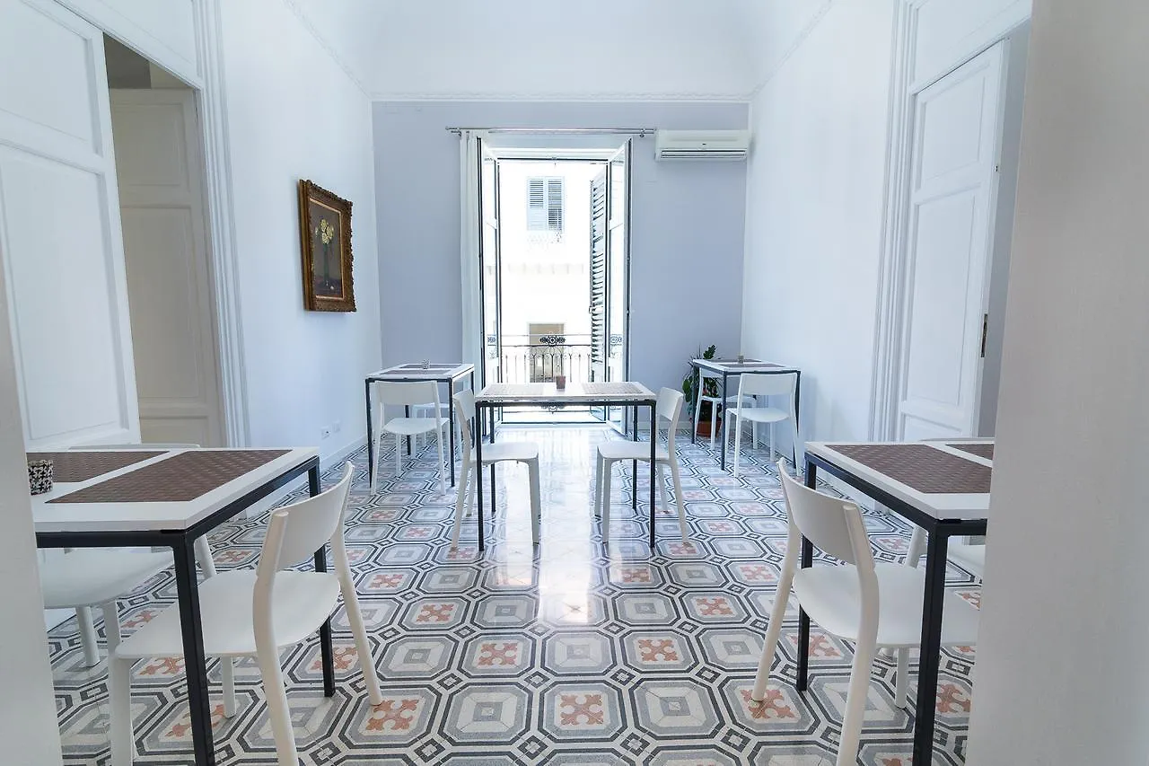 Oda ve Kahvaltı Liberty Suites Palermo